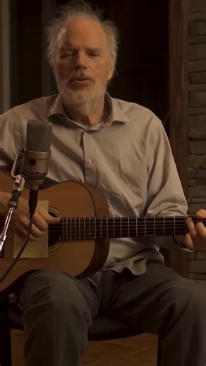 For over 50 years, Leo Kottke has been reshaping what solo acoustic performance can be. 🎸 Now, he's bringing his legendary guitar skills to the Bijou on September 17! | Bijou Theatre