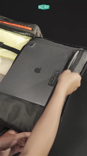 Meet the Blast 43L Roller Backpack! ☑️ Airline-approved ☑️ 3 carry modes: backpack, roller, or grab-and-go. ☑️ RFID pockets | Bagsmart