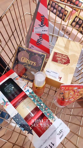 🎁 Votre Secret Santa approche ? Pas de panique ! Le cadeau parfait est chez Beauty Success ! ❤ Découvrez notre sélection canon de produits de beauté petits prix qui feront plaisir à vos proches : mini eau parfumée, soins, maquillage, petits coffrets... Rendez-vous dans votre parfumerie la plus proche ou sur notre site 👉 cutt.ly/9ttmnsYA | Beauty Success France