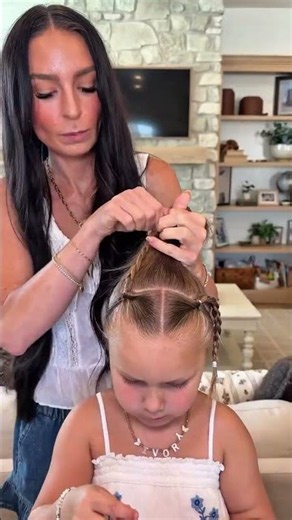 Back to school hairstyles - Part 3📚✂️✏️ This cute hairstyle lasts ALL DAY! It also looks so cute as