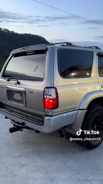 2002 Toyota 4Runner 4x4: Explore Its Features