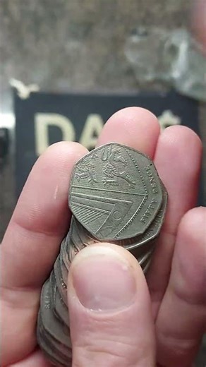 1 LUCKY BAG 50p Coin Hunt EP1018