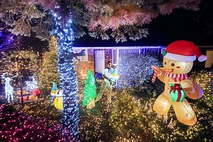 In Video: Sparkling Christmas lights display brings early festive cheer