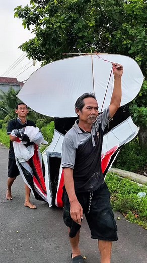 Membuat 100 Layangan Janggan Bali yang Menakjubkan
