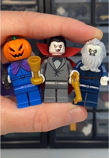 Creating a Custom Lego Charlie the Robot Villain