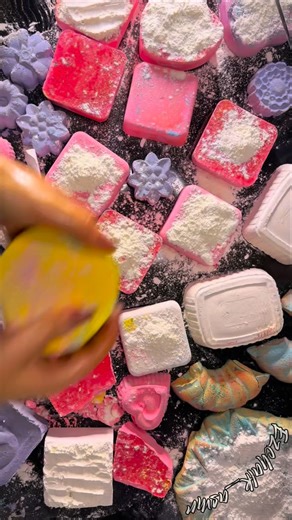 ezchalk [Egypt] on Instagram: "This crush has a variety of colors and textures, and I don’t think I’ll ever have just one “signature” texture 😂😂 I genuinely love mixing different things together and seeing how they turn out. That’s what I enjoy most about this hobby…experimenting, trying new ideas, and creating different textures. It’s meant to be fun. I tried doing what a lot of people in the community do , making reforms out of all the powders I have, producing large quantities, repeating th