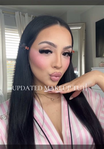 Long Makeup Tutorial You Can’t Miss