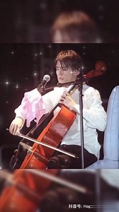 周杰伦 跪求周杰伦2001年香港范特西show演唱会的全场高清视频我找了三年没找到！！！