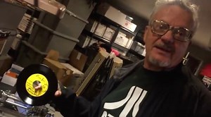 Mark Mothersbaugh of DEVO to sell (and play) a one-of-a-kind 45 with two new songs in Los Angeles