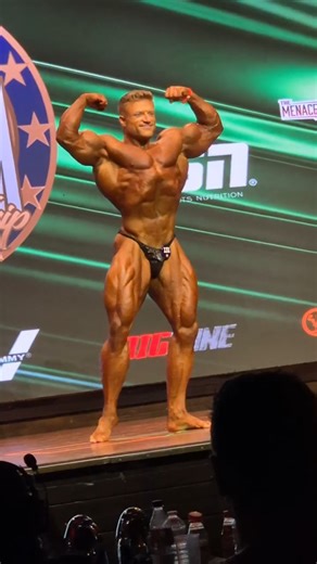 Urs Kalecinski – Europa Pro Championship 2025, Men's Open Finals . . #urskalecinski #themiraclebear #mrolympia #MrOlympia2025 #openbodybuilding #bodybuilding | Urs Kalecinski