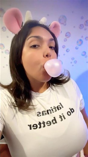 BUBBLE GUM ASMR | blowing bubble gum popping chewing sounds #bubble #bubblegum