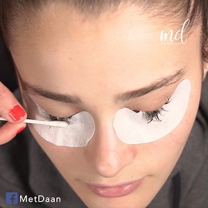 336K views · 1.1K reactions | A technique on how to remove eyelash extension, oh and a makeup look! | MetDaan | Facebook