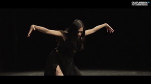 [REPLAY] Regardez en replay le spectacle "Je danse parce que je me méfie des mots", au sein duquel la chorégraphe japonaise Kaori Ito interroge ses racines... --> http://bit.ly/KaoriIto | franceinfo culture