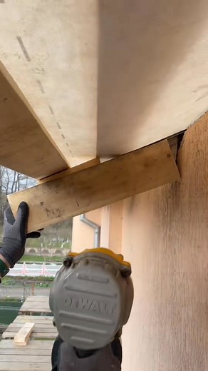 1.6K views | He Built an Entire Metal Roof Completely Solo #construction #diy #build #contractor | HardFrame | Facebook