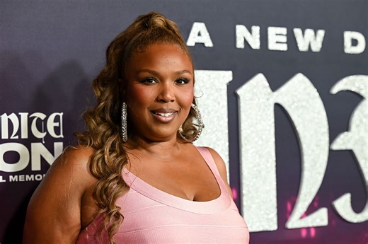 Lizzo Debuts Her Weight Loss on the Pink Carpet — But Hates Her Latest Photos