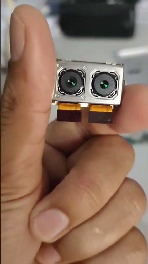 If you take apart the dual camera on the Sony Xperia XZ2 Premium, it will look like this.