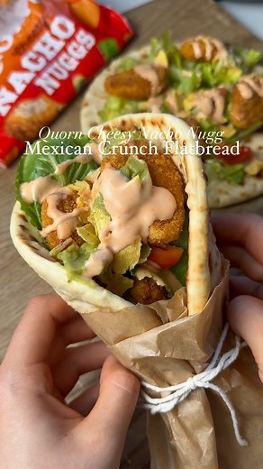 Molly Cunningham | 👩‍⚕️🩷🌱 on Instagram: "ad Quorn Cheesy Nacho Nugg Mexican Flatbreads🥑♥️ The obsession with the Quorn Cheesy Nacho Nuggs continues and this was the perfect speedy lunch packed with flavour and veggies!🥑 these are also super quick to make and keep for around a day in the fridge, so they make a good meal prep lunch too! Ingredients (serves 2) - 8 Quorn Cheesy Nacho Nuggs (divided between 2 flatbreads) - 2 flatbreads (I used Aldi protein flatbreads) - Handful of chopped veg, I