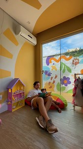 Com Allegra o alívio da rinite chega rápido e sem dar sono**¹ para que as crianças possam seguir o dia sem parar. *Rinite alergica e urticaria. **Estudos não demonstram associação do uso do produto com alteração no padrão de sono. 1 - Bula do produto 2 - Tanner LA, Reily M, Meltzer Eo et al. Efeito da fexofenadina HCl na qualidade de vida e trabalho, sala de aula e atividade diária Prejuízo em pacientes com rinite alérgica sazonal. AJMC, 1999; 5 (4) Supp: S235-S247 _ Obs. Apenas para cp 120mg, >