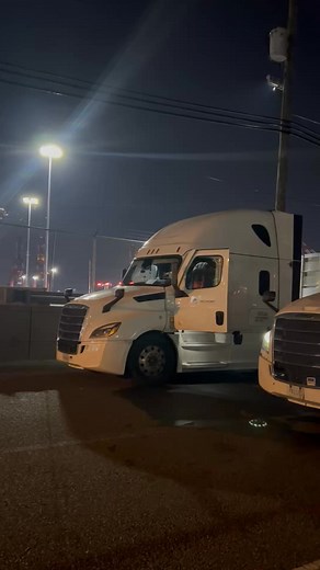 20 reactions · 21 comments | Final destination 10hrs off duty #truckerlife #truckdriver #truckkdrivercanada #highlight #followers #everyone | Josue Hernandez | Facebook