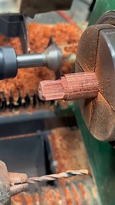 #greenwoodworking #handtools #handcrafted #woodcarver #handcrafted | DIY carving wooden