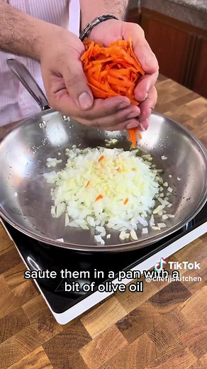 South African bobotie It is absolutely delicious. Sweet. Salty. Well spiced and balanced. Perfect with a side of salad 😍 Click the link in my bio if you’re interested in middle eastern live cooking classes ingredients: 2 slices of white bread, cut the edges 1 cup of milk 1 large onion 4 cloves of garlic 1 carrot 500 grams of minced beef 2 tbsps of apricot chutney or jam 2 eggs curry powders cumin powder coriander powder salt & pepper 5 bay leaves start by soaking the 2 slices of bread in the mi