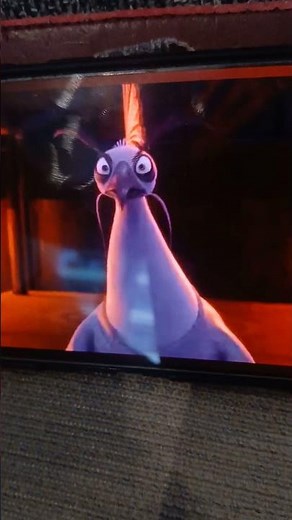 Kung Fu Panda 2 Po defeats Wolves