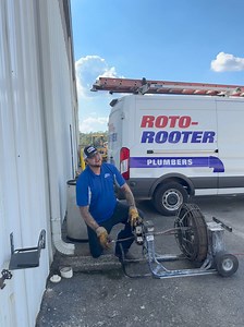 He can plumb. He can sing. What can’t he do?? | Roto-Rooter