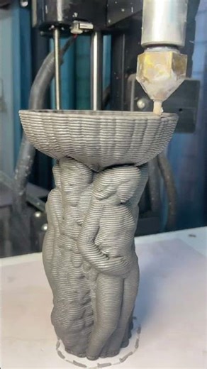 This 3D printer doesn't use plastic... 🏺✨