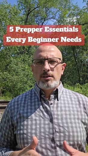 Beginner preppers start here These 10 prepper essentials will keep you alive when disaster strikes Start small stay ready and build your supplies over time#prepperessentials #prepping101 #beginne | Appalachian Prepper