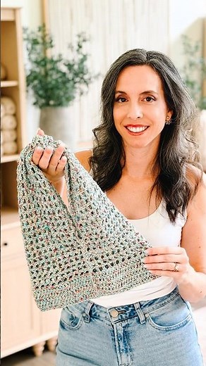 The Knotted Mesh Bag tutorial is live, and this one is almost too easy.