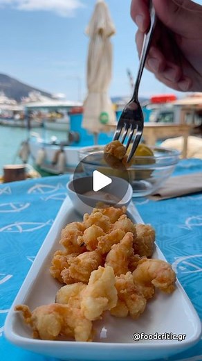 FoodCritic.GR on Instagram: "Πήγαμε στο Ουζερί ο Κάκιας στη Σαλαμίνα. Σούπερ πρόταση για γρήγορη απόδραση από την Αθήνα. Έχεις πάει; #foodcriticgr #foodcritic #food #athensrestaurants #attica #greece #greek #restaurant #salamina #ouzeri #ouzeriokakias #kakias #fish #seafood #viralgreece"
