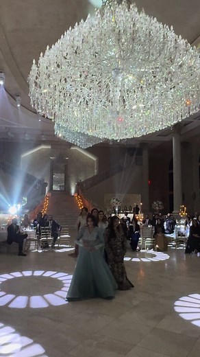 Bride & her Bridesmaids 💃🏽💃🏽💃🏽 #bride #bridesmaids #dance #shaadi #walima #shaadiseason #weddingseason #weddingtiktok #pakistani_tik_tok #pakistaniwedding #pakistanitiktok #fypage