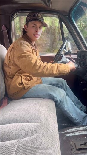 WHAT IS THE CHOKE!! #automobile #cowboys #mechanic #offroad #countrymusic #classic #chevy