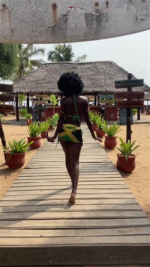 Vidéos de 🇧🇯 African Queen 👑💞 (@africa..queen) avec son original - Ben & Lowane