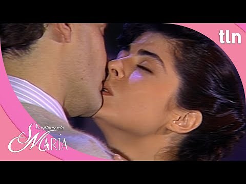 María conoce a Juan Carlos y queda flechada | Simplemente María 1/2 | Capítulo 1 | tlnovelas