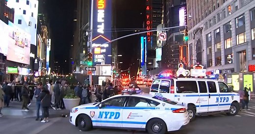 Manhole explosion in New York's Times Square sends crowd in terrified sprint