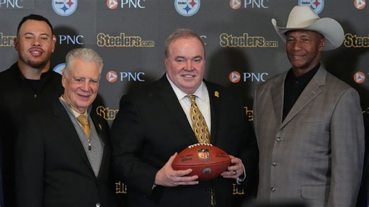 Mike McCarthy vuelve a casa y la emoción marcó su presentación como head coach de los Steelers - La Opinión