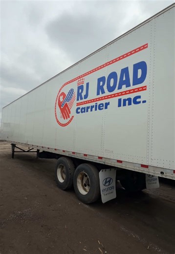 #truck #trailer #signs #decals #graphicdesign #wrap #toronto #canada🇨🇦