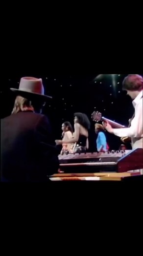 1K views · 440 reactions | The Pointer Sisters - Fire #thepointersisters #fire #solidgoldsoul #rnbmusic #rnb #souljams #rnbsoul #slowjams #love #lovesongs #grownfolksmusic #weddingsongs #slowjams #oldschoollovesongs #soultrainlive #oldschoollovesongs #slowjamsmix #rnbmusic | Jazzy Soul Musiq | Facebook