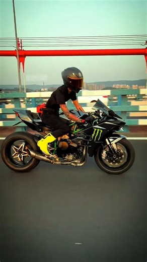 🚀KAWASAKI NINJA 💥#H2r #shorts #shortvideo #shortfeed #trendingshorts #trending #rider #kawasaki