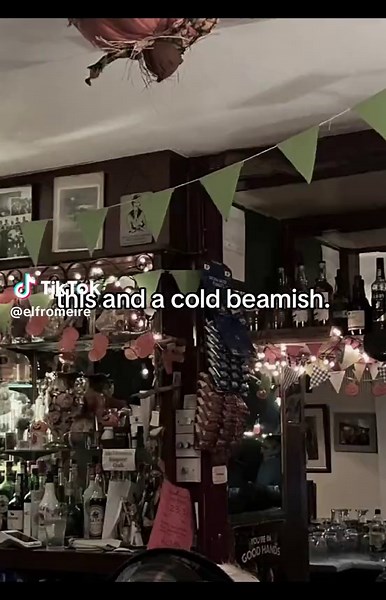 Experience the Cozy Atmosphere of an Irish Pub