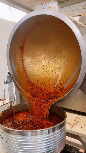 How to Clean Metal Cooking Equipment Effectively