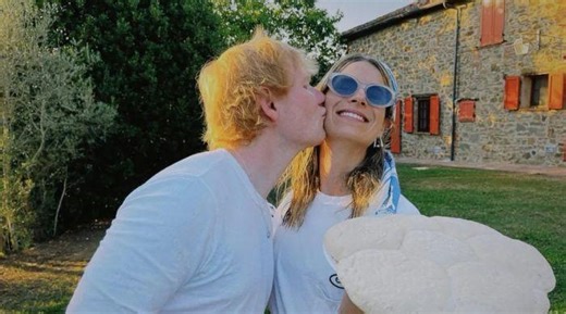 Ed Sheeran goes brutally ‘honest' in about album ‘Play (Deluxe)'