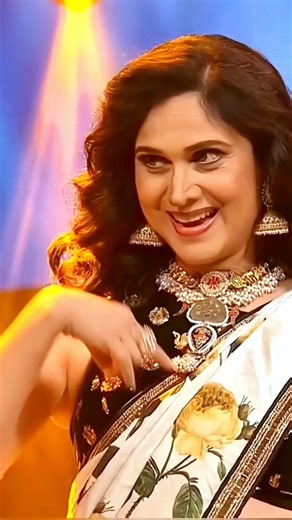 old is gold🌹super hits songs❤️tu mera jaanu hain tu mera dilbar #trending #bollywood #oldvideo