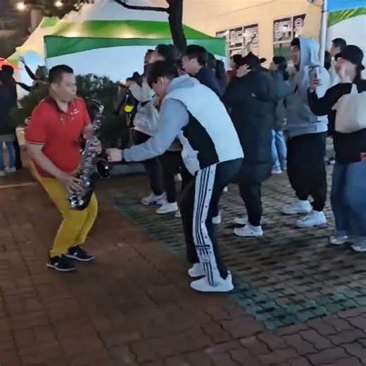 🎷 노란 셔츠의 사나이 테너 색소폰 연주-신나는 명곡 -🎷