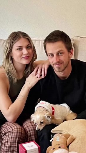 Frances Bean Cobain and Riley Hawk Tie the Knot