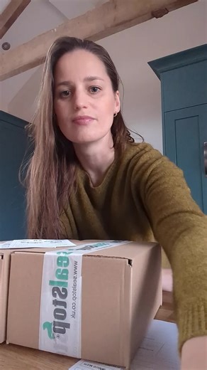 Doing my packing and trying to work out why my printer never works 🤦‍♀️#sealstop #packorders #watersaving #entrepreneurlife #entrepreneurjourney