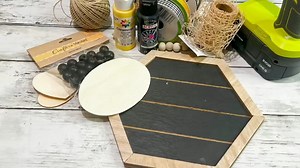 In case you missed this one. Super easy bee craft! | We Craft Around