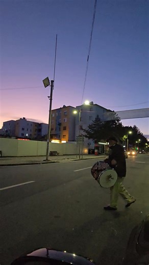 Hasan Lusha me lodren e tij qe percjell cdo vit cdo muaj ramazani | Kukësi Jone .Net