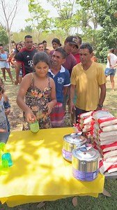 113K views · 2.4K reactions | DESAFIO DA GARRAFA:quem acertar leva para casa panela de pressão ou cesta básica拾拾拾拾 #superjogos #doação #CestaBásica #jogos #desafio | desafios Super Equipe | Facebook